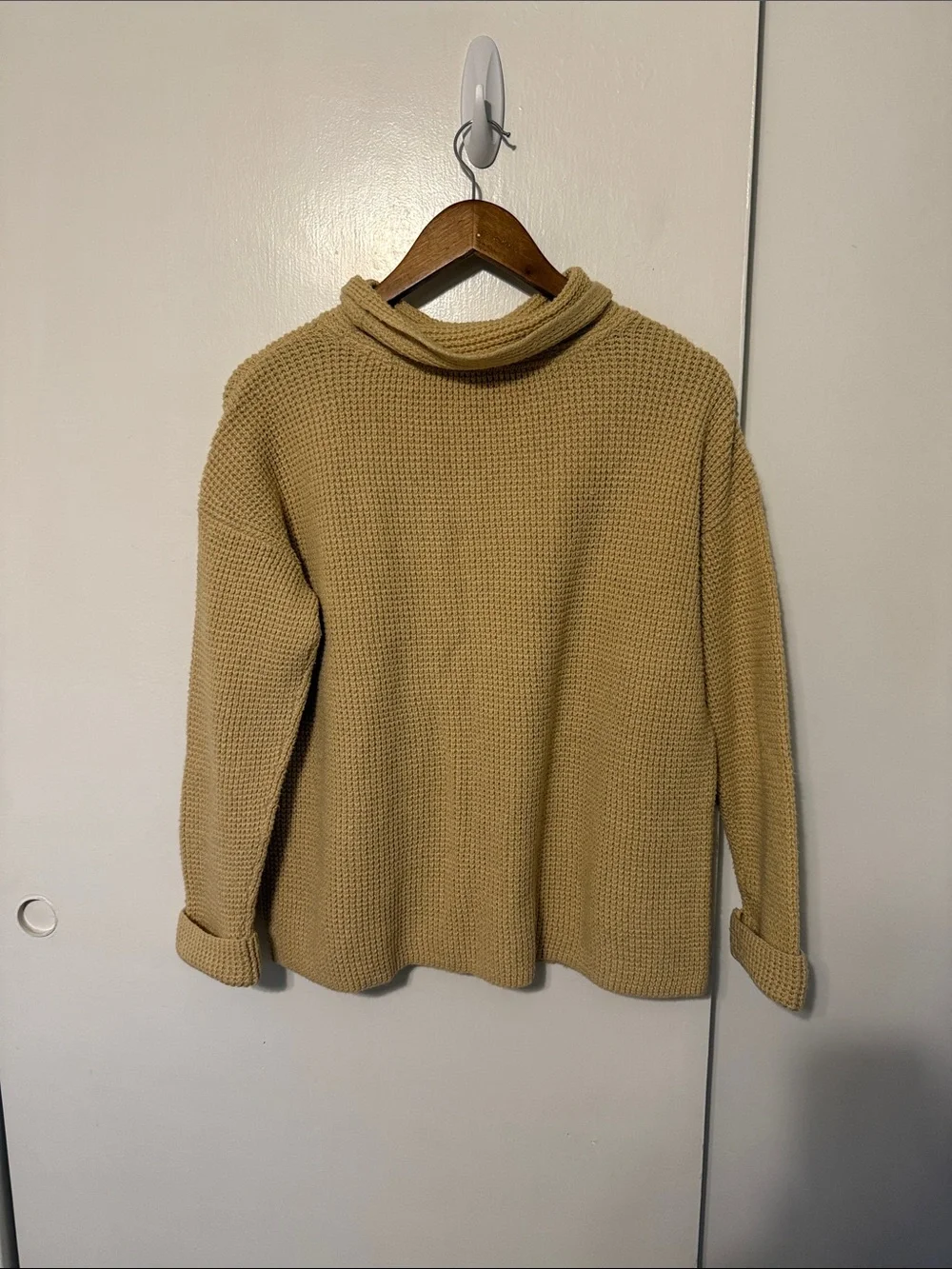 J. Jill Long Sleeve Turtle Neck Waffle Knit Sweater Beige LP Neutral Fall Warm